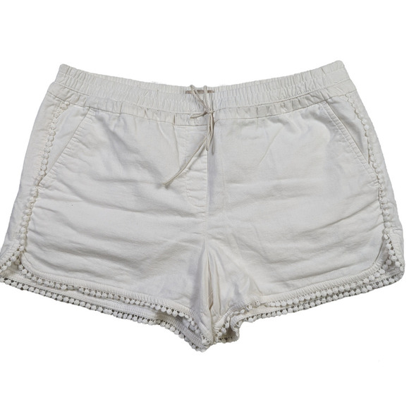 LOFT Pants - Loft White Running shorts Size M